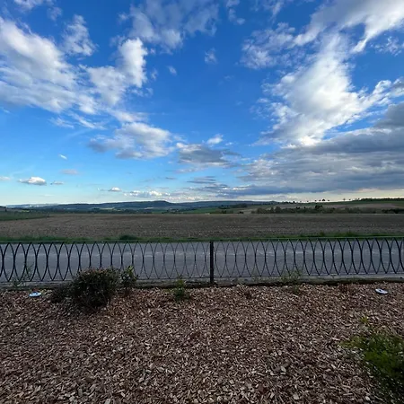 Lifarm 公寓 艾珍